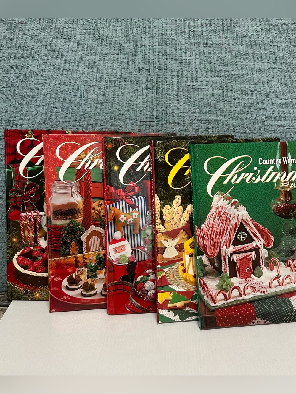 Vintage Country Woman Christmas Books 2000-2004 Hardcover Set 5